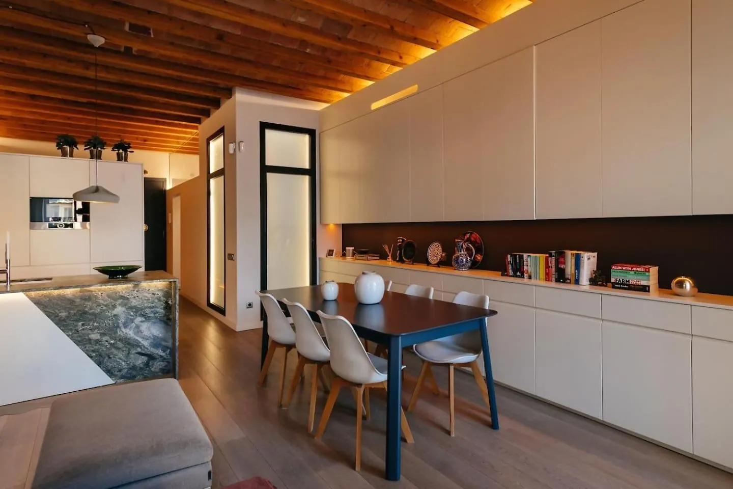 Fully Equipped Upscale Loft Weekly Cleaning Incl Apartment Barcelona