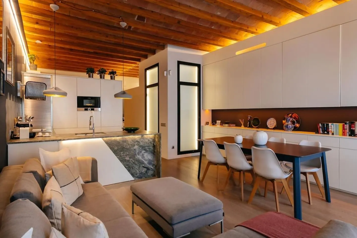 Fully Equipped Upscale Loft Weekly Cleaning Incl Apartment Barcelona Spain