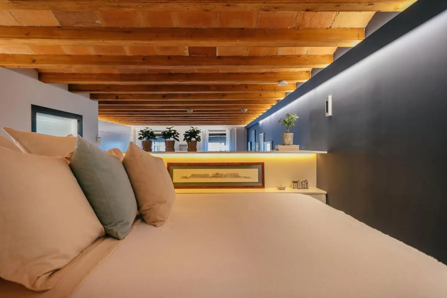 Fully Equipped Upscale Loft Weekly Cleaning Incl Apartment Barcelona Spain