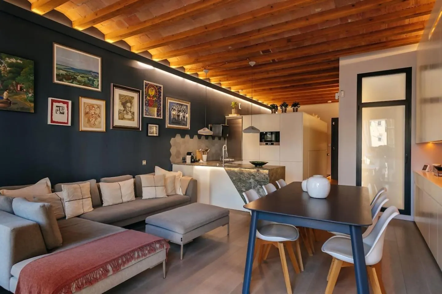 Appartamento Fully Equipped Upscale Loft Weekly Cleaning Incl Barcellona